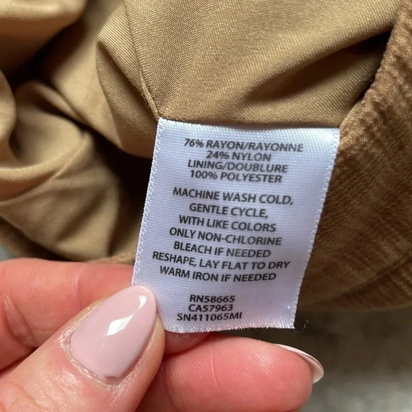 Something  Navy Shorts​ - Picture 16 of 16